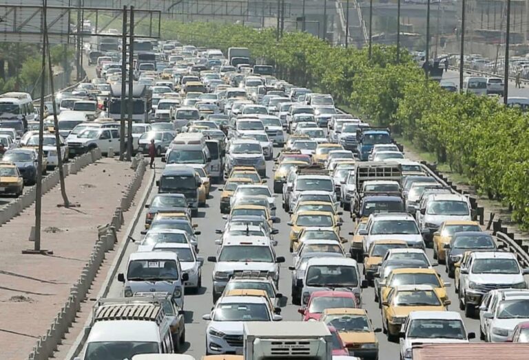 عێراق بۆ دانانی ڕیکلامی هەڕەمەکی لەسەر ئۆتۆمبێل بە بڕی 100 هەزار دینار غەرامە دەکات